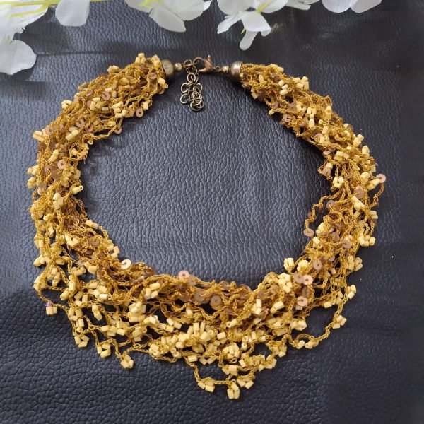 Handmade Neckline - Kosha